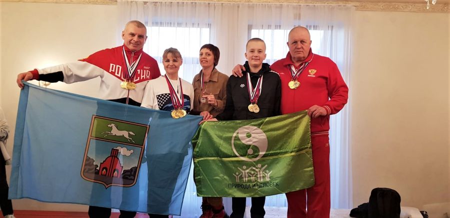 Тугой мешок медалей. Алтайские моржи с успехом выступили на IV этапе Кубка России