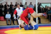 «Кубок чемпионов», посвящённый открытию «Алтайского центра самбо», завоевал грузинский борец Давид Лориашвили (фото).