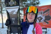 По золотому склону. Сноубордистка Мария Травиничева из Белокурихи выиграла параллельный слалом на зимних Играх «Дети Азии»