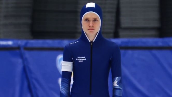 Данил Борисов на старте дистанции 1000 метров