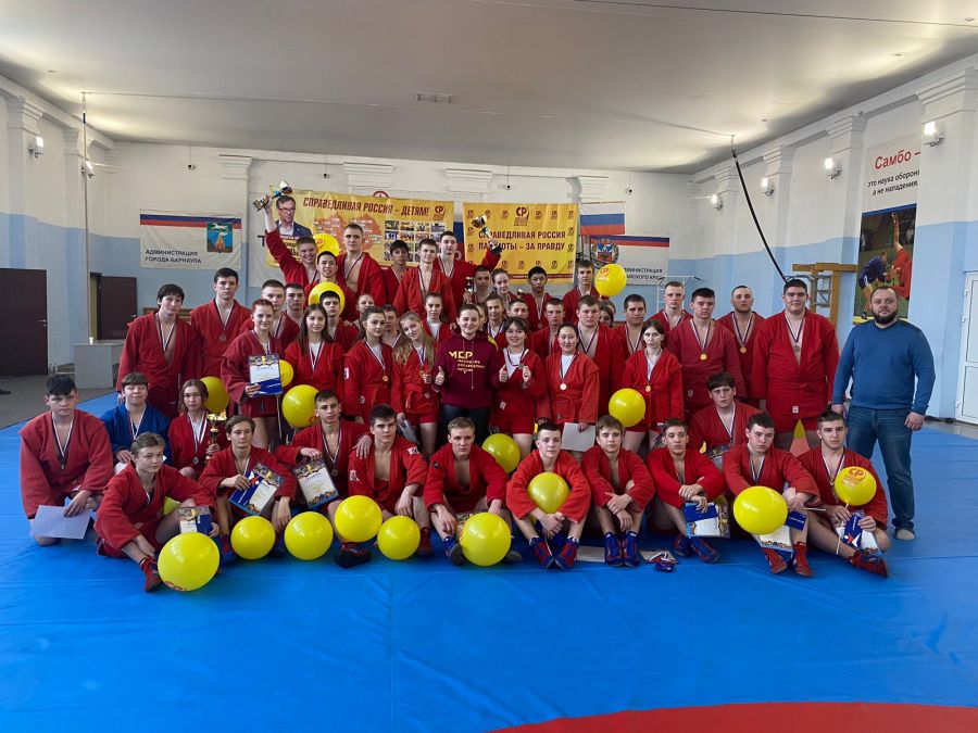Определены победители и призёры турнира по самбо XLIII краевой спартакиады спортшкол среди юношей и девушек 16−18 лет