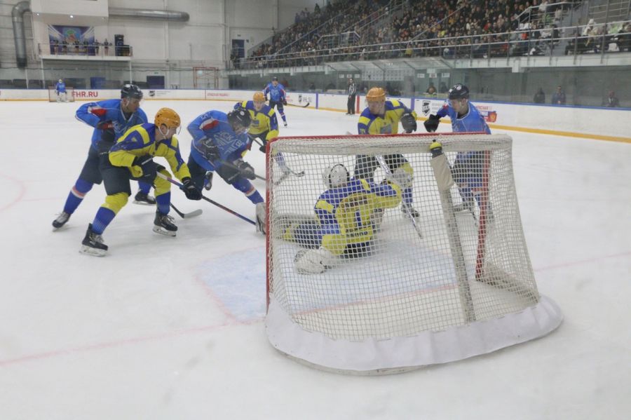 Тринадцатый тур продолжается. Обзор матчей первенства ВХЛ