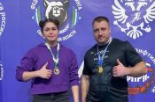 Анастасия Вебер и Александр Ходыкин выиграли чемпионат России в классическом жиме