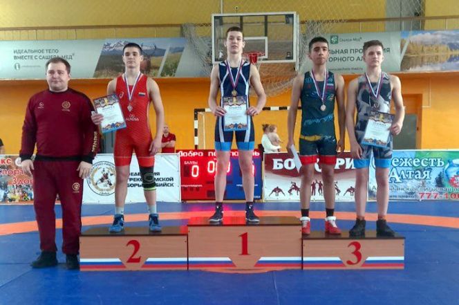 Подведены итоги краевых соревнований по греко-римской борьбе XLIII Спартакиады спортивных школ Алтайского края 