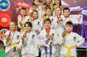 Все 13 спортсменов клуба «АлтайТкд» на Кубке Сибири в Омске озолотились