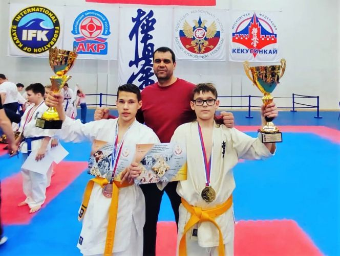 Егор Седых – победитель региональных соревнований «Надежды России», Никита Евтухов – серебряный призёр первенства России по киокусинкай