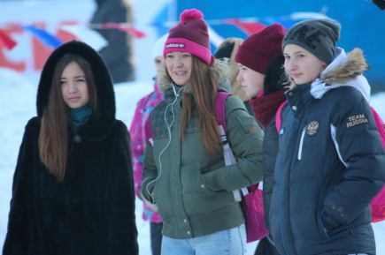 По итогам заключительного этапа первенства Сибирского и Дальневосточного федеральных округов право выступить в финале первенства России завоевали 10 алтайских конькобежцев (фото).