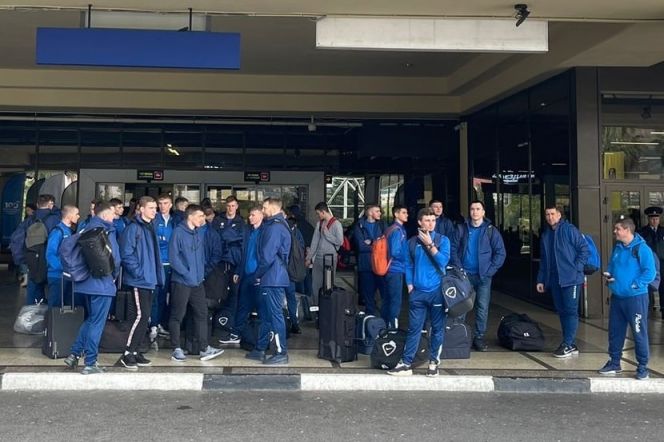 Футболисты барнаульского «Динамо» отправились на выездные сборы в Крымск