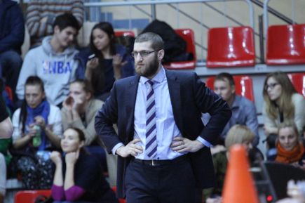 «АлтайБаскет» на своём паркете во второй раз разгромил «Динамо-ЦБК» из Ставрополя – 84:54 (фото).