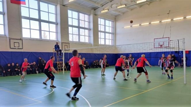 В селе Степном Родинского района состоялся традиционный турнир по волейболу памяти Сергея Пономаренко