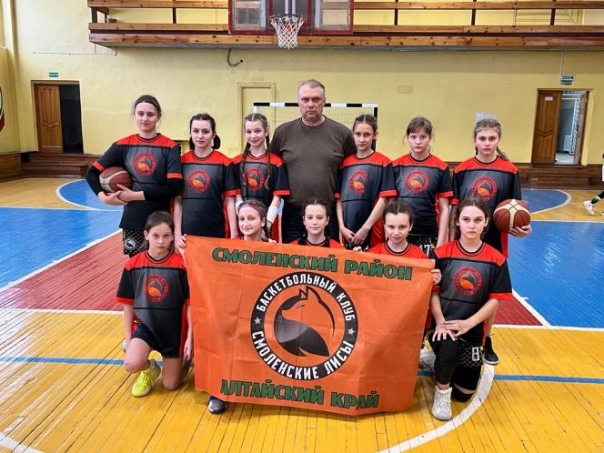 Команда девочек "Смоленские лисы" - обладатель Кубка Сибири и Дальнего Востока