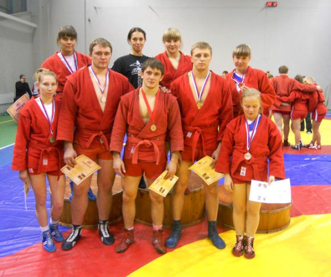 На первенстве и чемпионате Сибирского федерального округа в Иркутске алтайские спортсмены завоевали 23 медали.