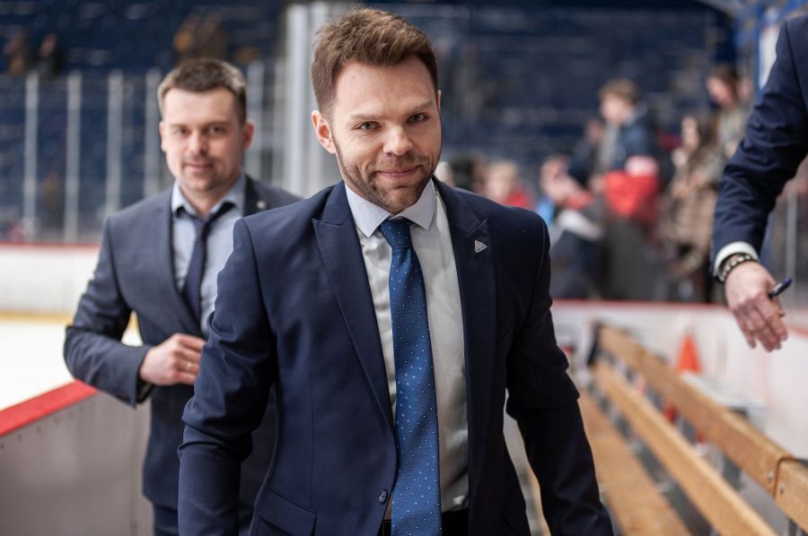 Зрелые амбиции молодого тренера. Интервью Артемия Лакизы