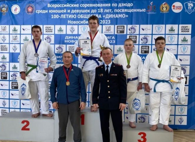 Семь медалей - семь путёвок на финал "Динамовской лиги дзюдо". В Новосибирске состоялся Всероссийский турнир к 100-летию «Динамо» 