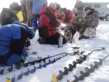 Рыболовы Солонешенского района - победители XXXI зимней олимпиады сельских спортсменов Алтая в соревнованиях по рыболовному спорту.