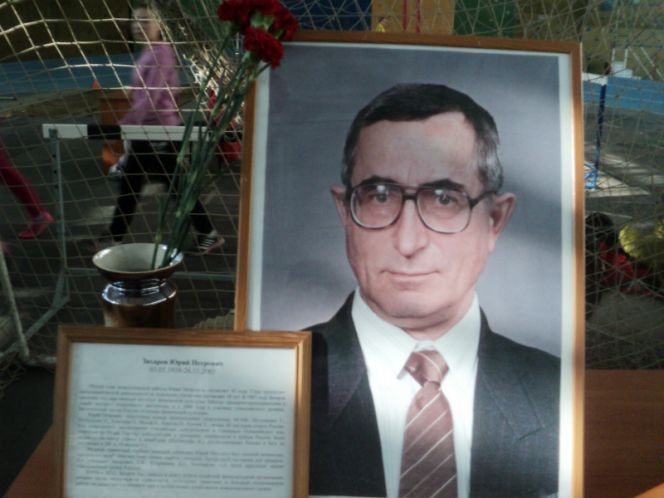 В манеже АлтГТУ состоялся чемпионат края, посвящённый памяти выдающегося тренера Юрия Захарова.