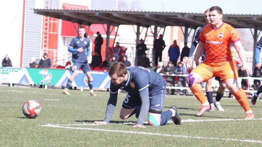 Фрагменты финального матча "Темп" - "Распадская". Фото: Александр Чёрный/"Алтайский спорт"