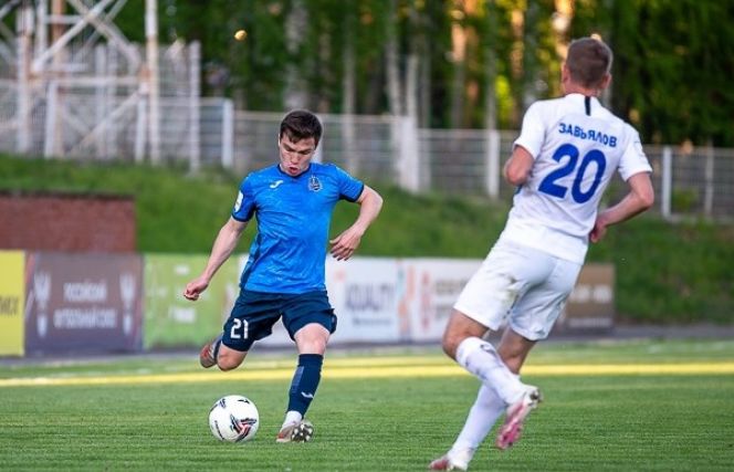 В первом матче весенней части сезона барнаульское «Динамо» обыграло ижевский «Зенит» - 4:1 