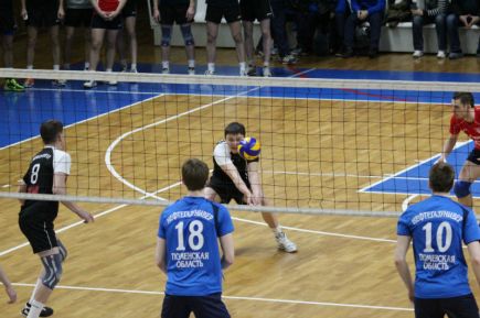 Волейболисты «Университета» разгромили тюменский «Нефтегазунивер» – 3:0 (фото).