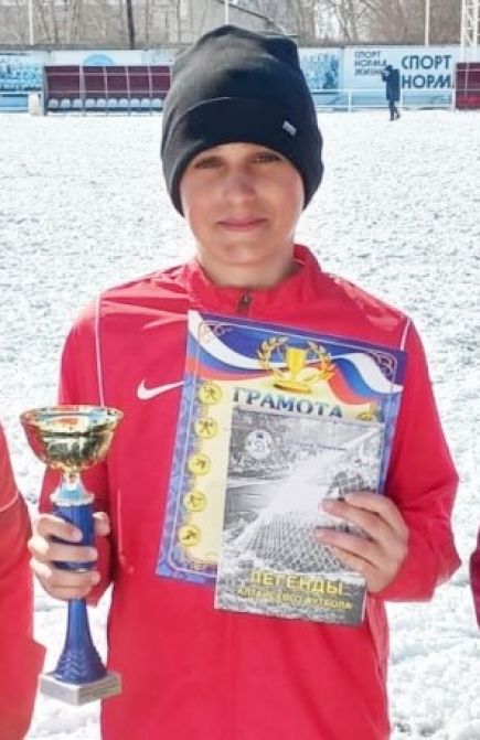  Лучший игрок турнира Вячеслав Баянкин ("Алтай", СШОР А.Смертина) 