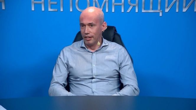 ВИДЕО. Президент Федерации шахмат Алтайского края Артём Поломошнов в эфире телеканала «Матч! Страна» рассказал о развитии шахмат в регионе