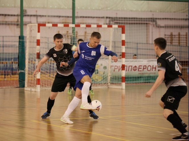 В первом матче финала первой лиги в Ярославле барнаульский «АлтПолитех» обыграл ульяновский «Платон» - 2:1