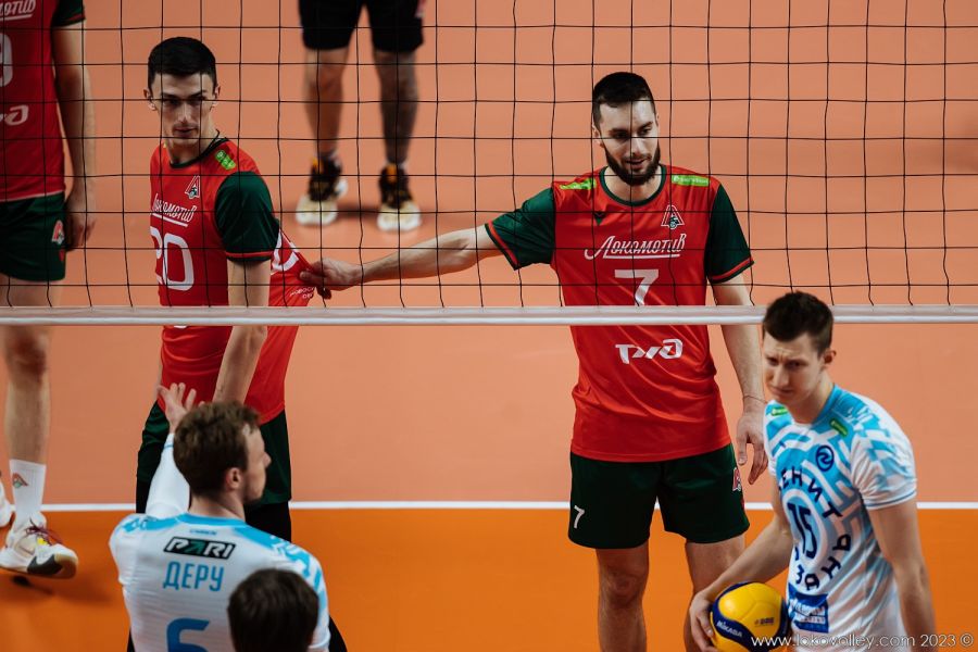 Одной большой деревней.  Как Алтай и Канада болели за новосибирский «Локомотив»