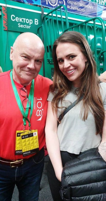 Одной большой деревней.  Как Алтай и Канада болели за новосибирский «Локомотив»