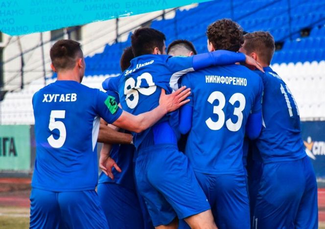 Барнаульское «Динамо» на своём поле одержало волевую победу над «Ностой» из Новотроицка - 2:1