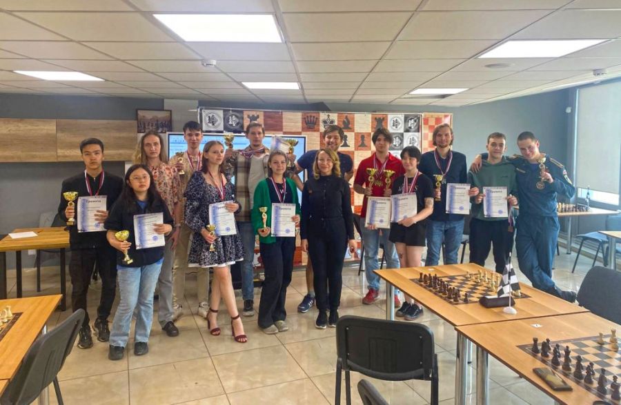 Артур Сухов увозит две золотые медали со студенческого первенства Сибири в Красноярске