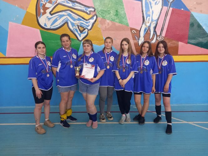 В Табунах состоялись турниры по волейболу XXXI летней районной олимпиады