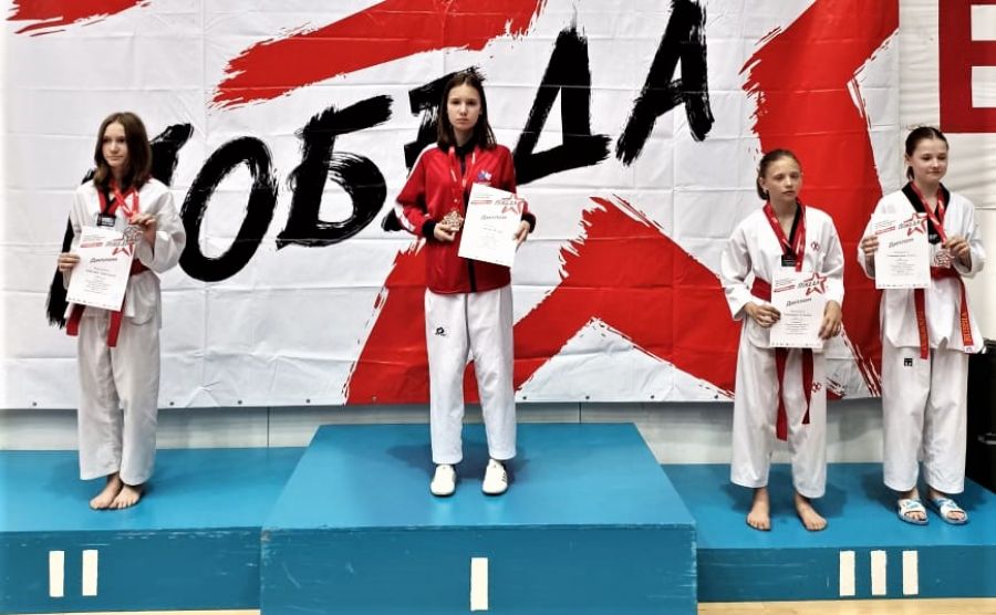 Спортсмены Алтайского края завоевали 21 медаль на межрегиональных соревнованиях по тхэквондо ВТФ «Победа» 