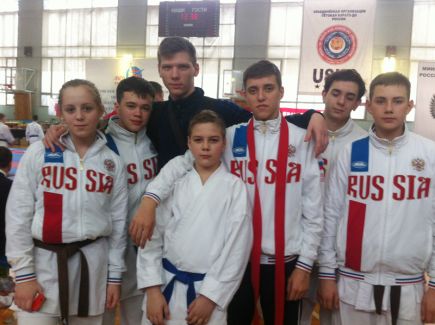 Инесса Цыганкова – победитель, Вероника Буторина – бронзовый призёр первенства России по восточному боевому единоборству в дисциплине сётокан.