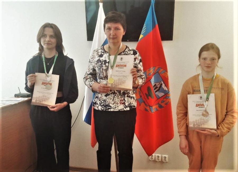 Александр Щербаков из Ребрихи и Татьяна Барабанова из Павловска выиграли рапид среди шахматистов из сёл и малых городов