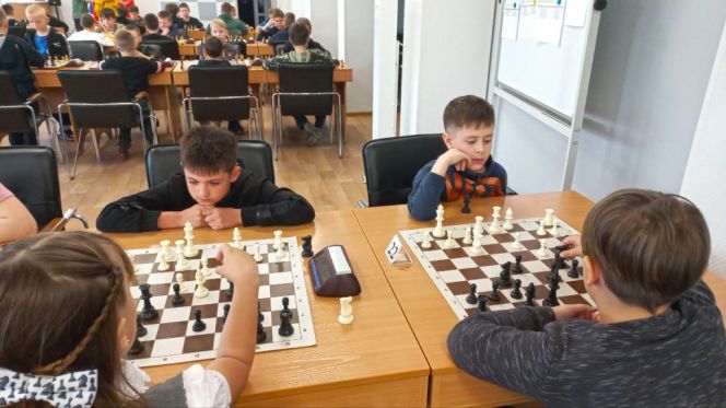 Школьники из сёл и малых городов определили лучших по рапиду