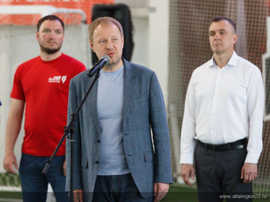 Участников Спартакиады приветствовал губернатор Алтайского края Виктор Томенко. Фото: Антон Червяков