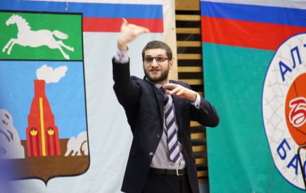 «АлтайБаскет» дома повторно обыграл «Чебоксарских Ястребов» – 64:54.