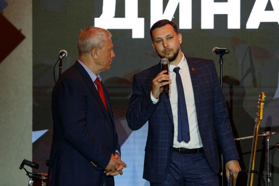 На церемонии закрытия сезона 2022/23 в Сочи ХК "Динамо-Алтай" был официально принят в ряды клубов ВХЛ. Фото: сайт ВХЛ