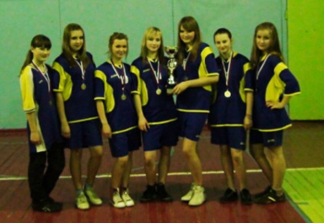 В Первомайском, Кулундинском, Родинском, Немецком и Павловском районах прошли игры муниципального этапа школьной лиги «КЭС-Баскет».