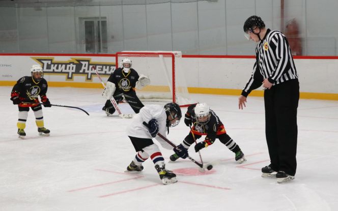 «Скифы» прорубают окно в Азию. Детские команды из села Новые Зори едут на большой хоккейный турнир в Китай