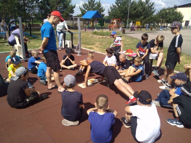 Для боксера ГТО - как воздух. В Смоленском районе нормативы спорткомплекса сдали будущие мастера кожаной перчатки  