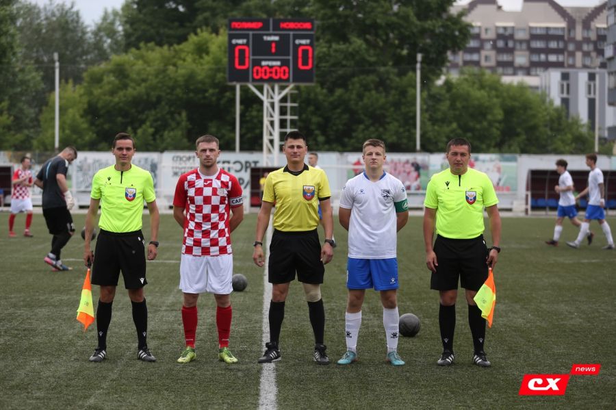 Фрагменты матча "Полимер" - "Новосибирск-М". Фото: Владимир Мартынов/CX News