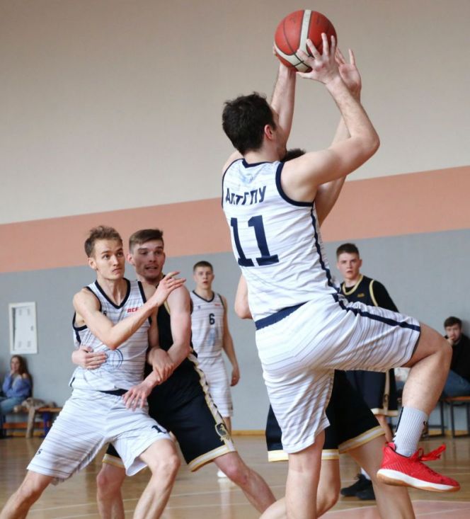 С минимальными перестановками. Финишировала очередная ежегодная краевая универсиада вузов