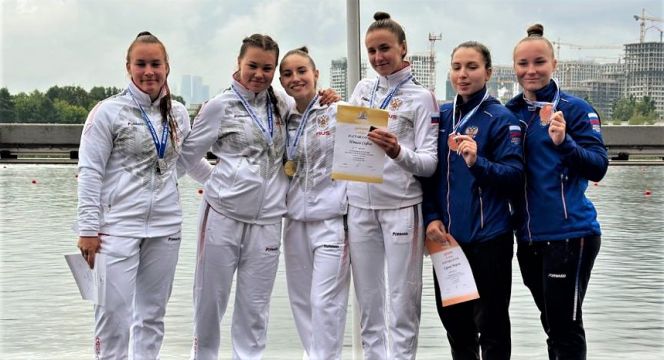 Первое золото! Воспитанница СШОР имени Костенко София Штиль выиграла чемпионат России в каноэ-двойке на дистанции 500 м
