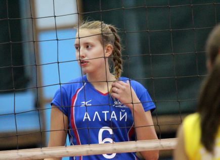Воспитанница алтайского волейбола Ольга Лифанова вошла в состав юниорской сборной России.