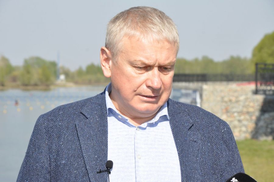 Председателю Федерации гребли на байдарках и каноэ Алтайского края Юрию Шамкову - 60!