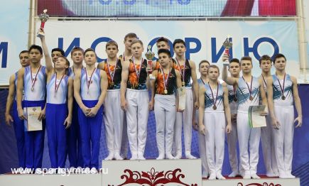 Денис Юров и Сергей Найдин - серебряные призёры командного турнира первенства России среди юниоров.