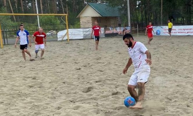 Стартовал чемпионат Алтайского края у футболистов-пляжников