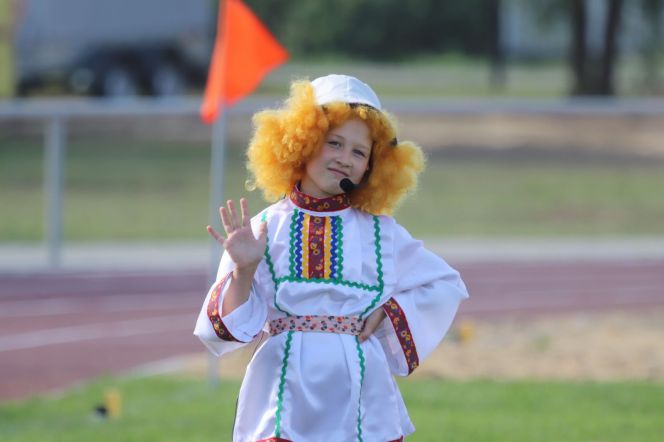 Церемония открытия краевой сельской олимпиады в Родино. Фото Александр Чёрный/"Алтайский спорт"