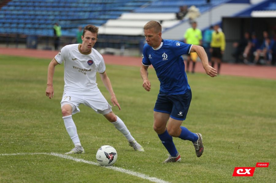 Матч "Динамо-Барнаул" - "Уралец" (Нижний Тагил). Фото: Владимир Мартынов